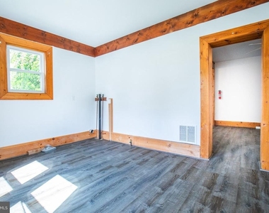 140 Franklin Street - Photo Thumbnail 18