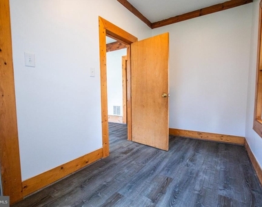 140 Franklin Street - Photo Thumbnail 17