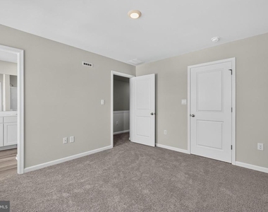 139 Essex Drive - Photo Thumbnail 22