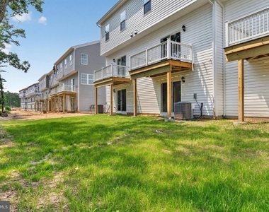 139 Essex Drive - Photo Thumbnail 37