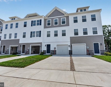 139 Essex Drive - Photo Thumbnail 42