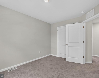 139 Essex Drive - Photo Thumbnail 29