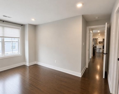 23 Tanner Street - Photo Thumbnail 11