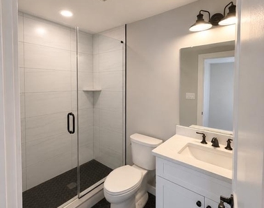 23 Tanner Street - Photo Thumbnail 12