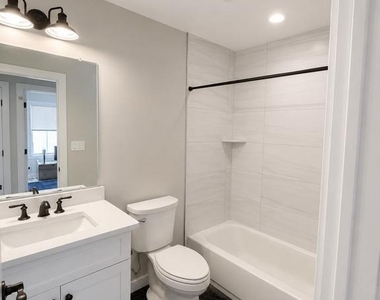 23 Tanner Street - Photo Thumbnail 7