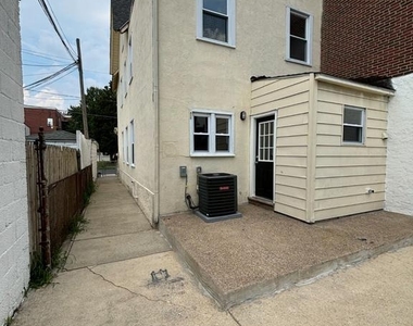 426 Middlesex Street - Photo Thumbnail 14