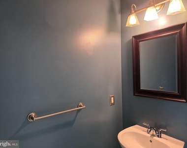 2608 Stokes Road - Photo Thumbnail 14