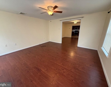 30 E Union Street - Photo Thumbnail 5