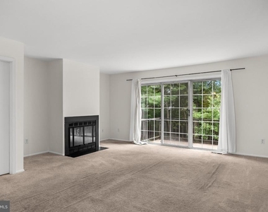 122 Camber Lane - Photo Thumbnail 4