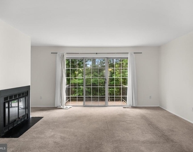 122 Camber Lane - Photo Thumbnail 3