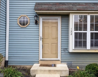 122 Camber Lane - Photo Thumbnail 2
