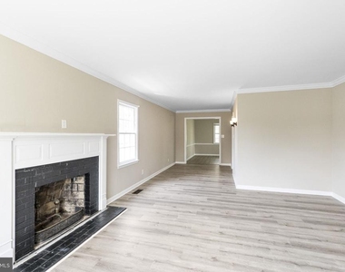 1317 Cedarwood Drive - Photo Thumbnail 5