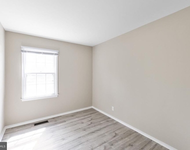 1317 Cedarwood Drive - Photo Thumbnail 13