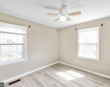 1317 Cedarwood Drive - Photo Thumbnail 15