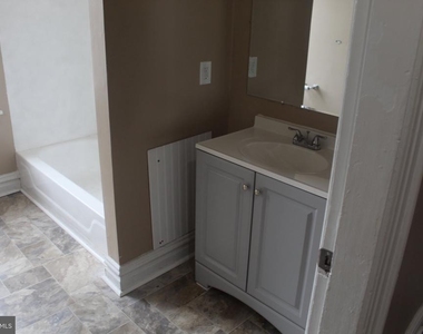 60 E Washington Street - Photo Thumbnail 16