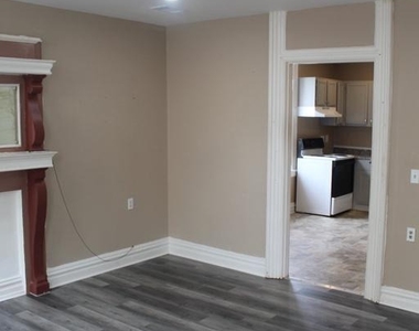 60 E Washington Street - Photo Thumbnail 5