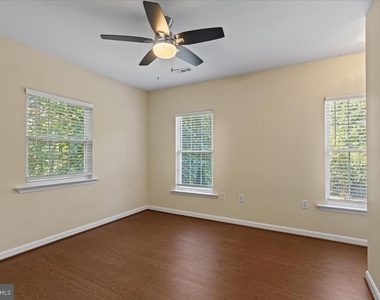 28920 Livingston Drive - Photo Thumbnail 32