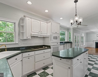 28920 Livingston Drive - Photo Thumbnail 11