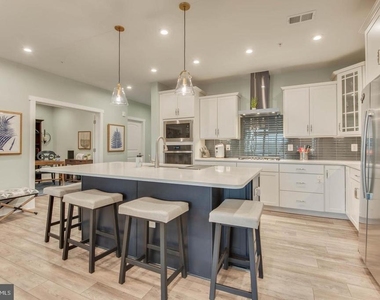 4000 Herons Nest Way - Photo Thumbnail 6