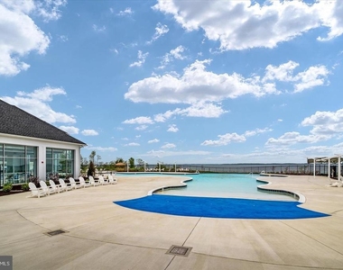 4000 Herons Nest Way - Photo Thumbnail 39