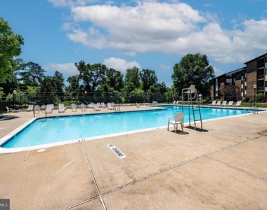 11226 Cherry Hill Road - Photo Thumbnail 12