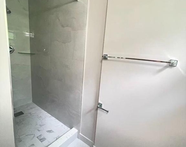 7325 Radcliffe Drive - Photo Thumbnail 39