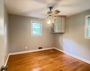 7325 Radcliffe Drive - Photo Thumbnail 34