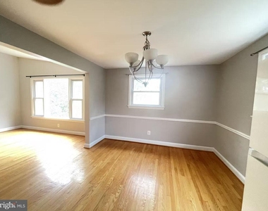 7325 Radcliffe Drive - Photo Thumbnail 19