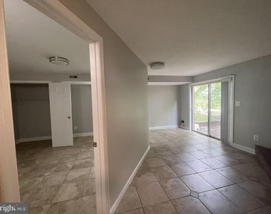 7325 Radcliffe Drive - Photo Thumbnail 27