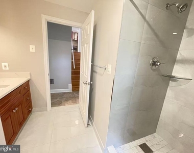 7325 Radcliffe Drive - Photo Thumbnail 30