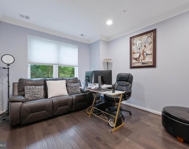 518 Harborview Drive - Photo Thumbnail 2
