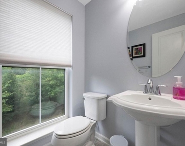 518 Harborview Drive - Photo Thumbnail 15