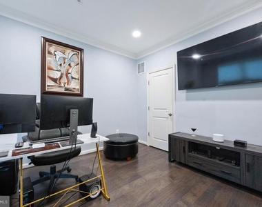 518 Harborview Drive - Photo Thumbnail 3