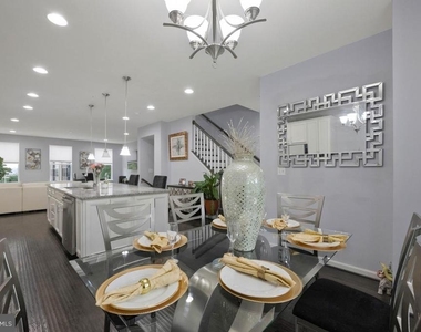 518 Harborview Drive - Photo Thumbnail 13