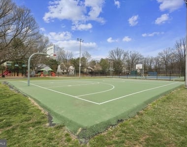 820 Quince Orchard Boulevard - Photo Thumbnail 19