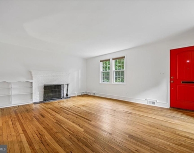 406 Mississippi Avenue - Photo Thumbnail 3