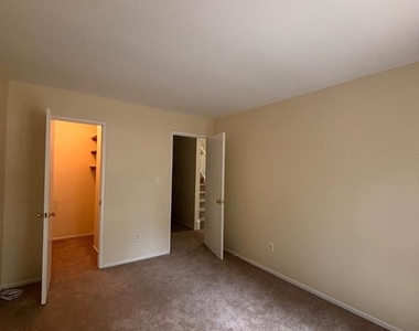 10242 Ridgeline Drive - Photo Thumbnail 25