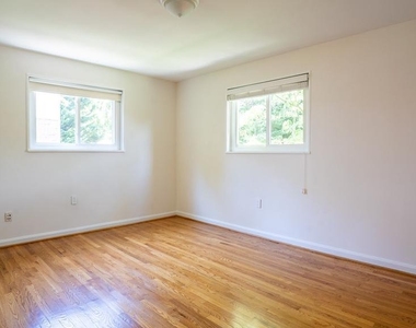 9228 E Parkhill Drive - Photo Thumbnail 5