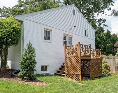 9228 E Parkhill Drive - Photo Thumbnail 29