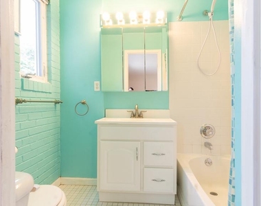 9228 E Parkhill Drive - Photo Thumbnail 18