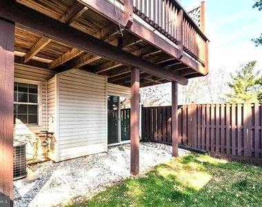401 Suffield Drive - Photo Thumbnail 18