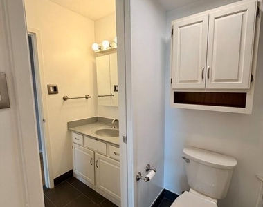 4515 Willard Avenue - Photo Thumbnail 10
