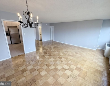 4515 Willard Avenue - Photo Thumbnail 4