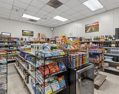 4515 Willard Avenue - Photo Thumbnail 18