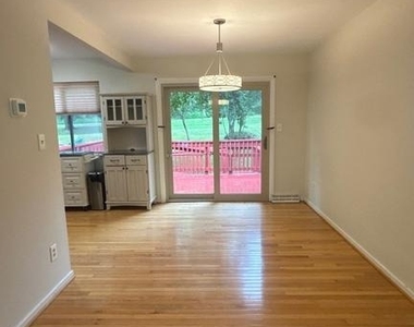 5365 Thunder Hill Road - Photo Thumbnail 4