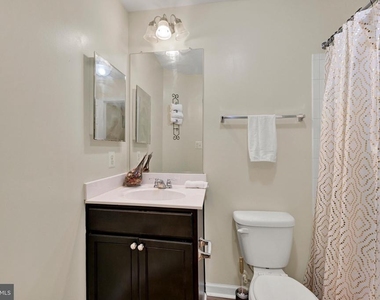 713 English Ivy Way - Photo Thumbnail 19