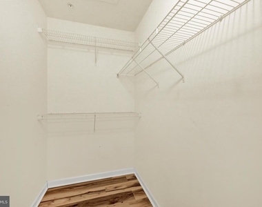 713 English Ivy Way - Photo Thumbnail 23