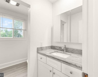 336 Catherine Street - Photo Thumbnail 15