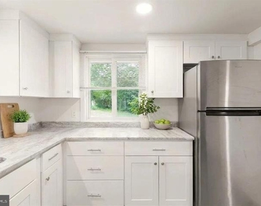 336 Catherine Street - Photo Thumbnail 8