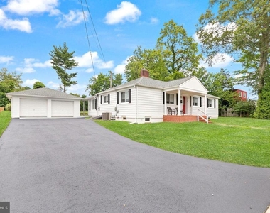 336 Catherine Street - Photo Thumbnail 1